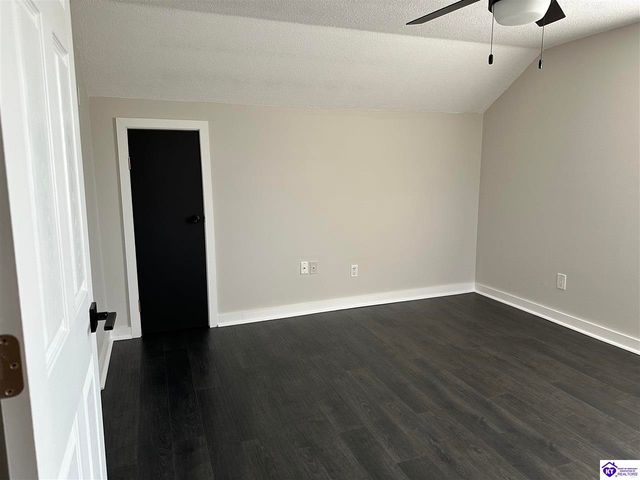 273 Manor Drive, Radcliff, KY 40160