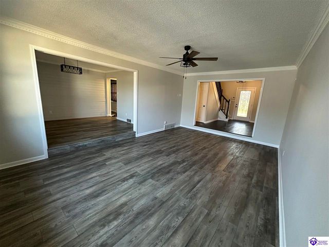 273 Manor Drive, Radcliff, KY 40160