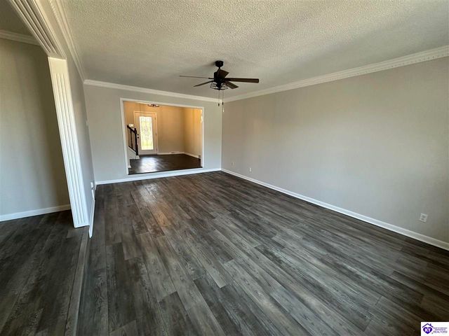 273 Manor Drive, Radcliff, KY 40160