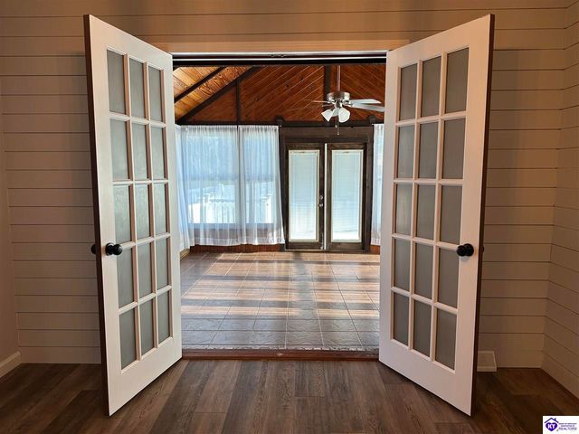 273 Manor Drive, Radcliff, KY 40160