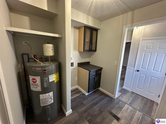 273 Manor Drive, Radcliff, KY 40160