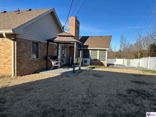 273 Manor Drive, Radcliff, KY 40160