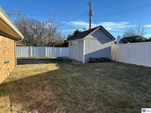 273 Manor Drive, Radcliff, KY 40160