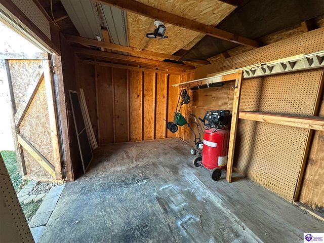 273 Manor Drive, Radcliff, KY 40160