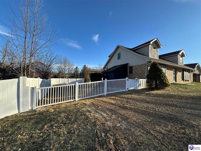 273 Manor Drive, Radcliff, KY 40160