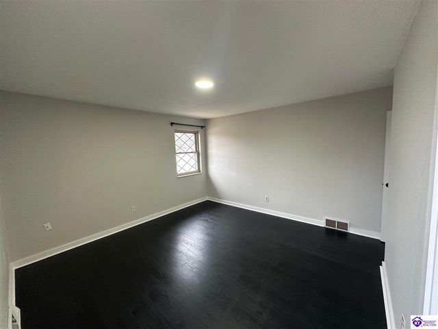 273 Manor Drive, Radcliff, KY 40160