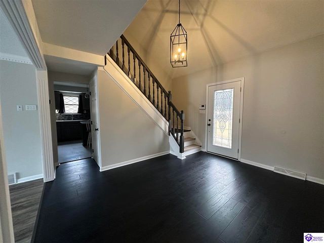 273 Manor Drive, Radcliff, KY 40160