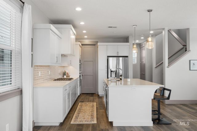 4198 E Wolf Tree St, Boise, ID 83716