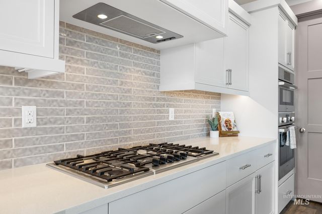 4198 E Wolf Tree St, Boise, ID 83716