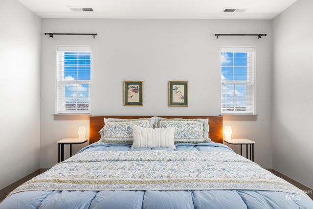 4198 E Wolf Tree St, Boise, ID 83716