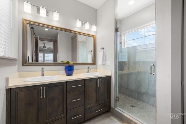 4198 E Wolf Tree St, Boise, ID 83716