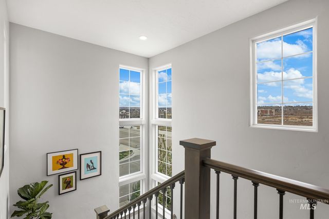 4198 E Wolf Tree St, Boise, ID 83716