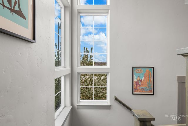 4198 E Wolf Tree St, Boise, ID 83716