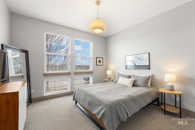 4198 E Wolf Tree St, Boise, ID 83716