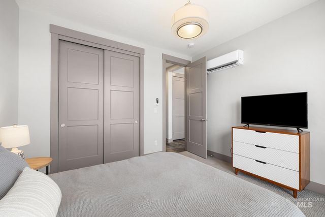 4198 E Wolf Tree St, Boise, ID 83716