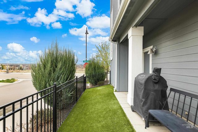 4198 E Wolf Tree St, Boise, ID 83716