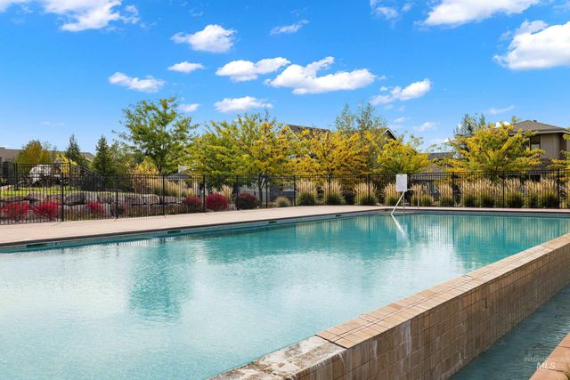 4198 E Wolf Tree St, Boise, ID 83716