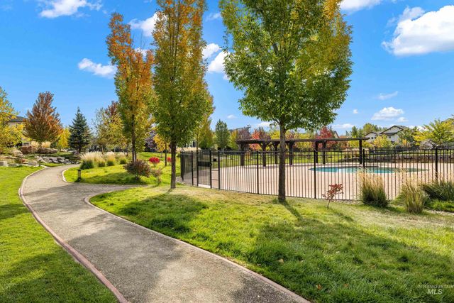 4198 E Wolf Tree St, Boise, ID 83716