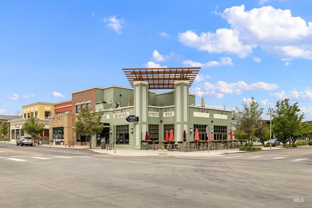 4198 E Wolf Tree St, Boise, ID 83716