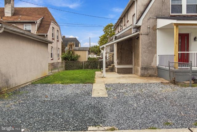 19 SUNSHIP RD, Dundalk, MD 21222