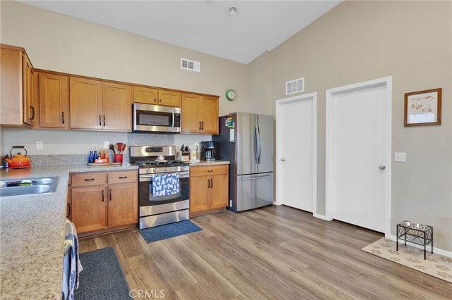 2212 Falcon, Barstow, CA 92311
