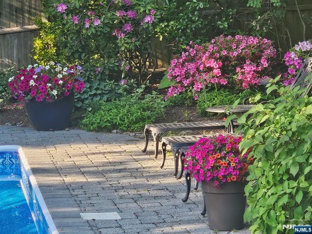 21 Ridge Road, Norwood, NJ 07648