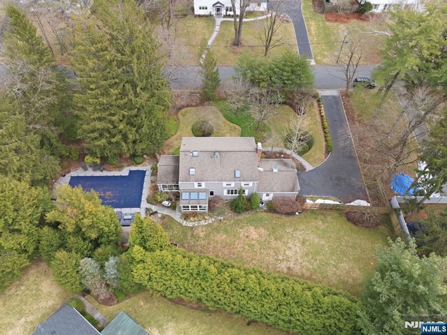 21 Ridge Road, Norwood, NJ 07648