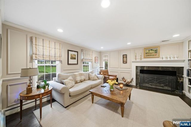 21 Ridge Road, Norwood, NJ 07648