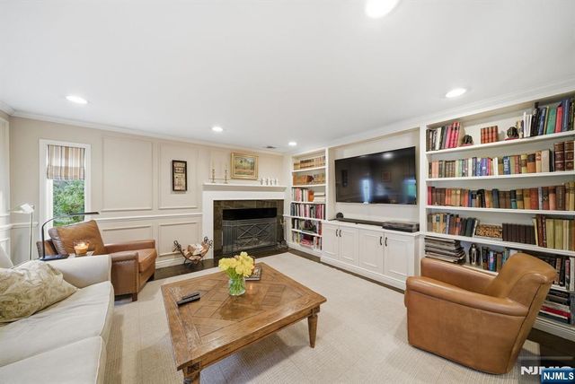 21 Ridge Road, Norwood, NJ 07648