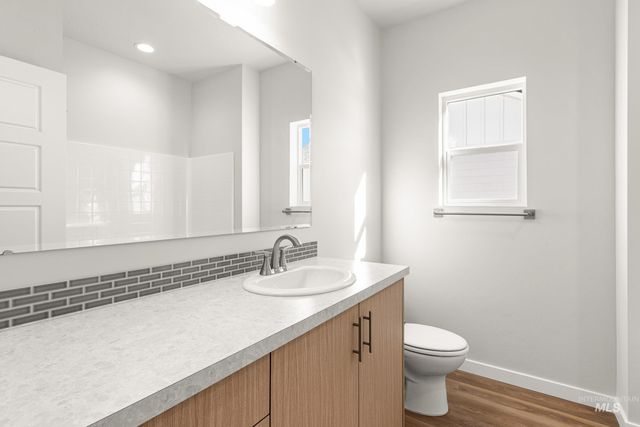 5200 E Phelps Lake Dr, Nampa, ID 83687