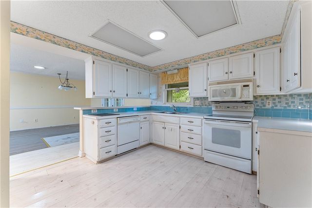 6 Barbara Lane, Bella Vista, AR 72715