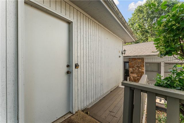 6 Barbara Lane, Bella Vista, AR 72715