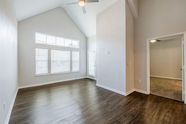 12215 Hunters Chase DR N-10307N, Austin, TX 78729