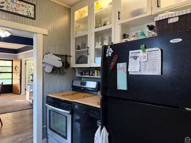 818 SW Jewell AVE, Topeka, KS 66606