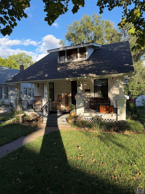 818 SW Jewell AVE, Topeka, KS 66606