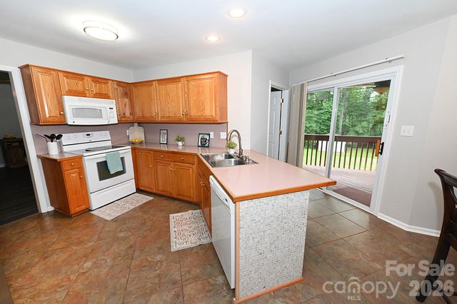 1035 E 24th Street, Newton, NC 28658
