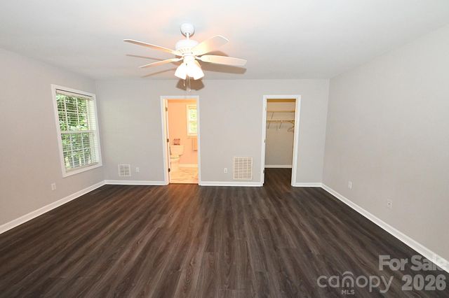 1035 E 24th Street, Newton, NC 28658