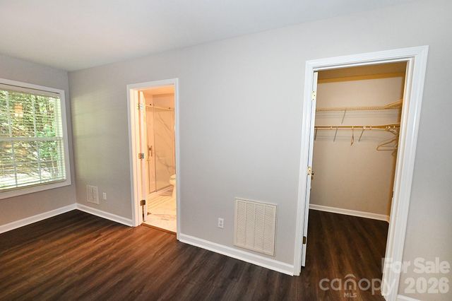 1035 E 24th Street, Newton, NC 28658