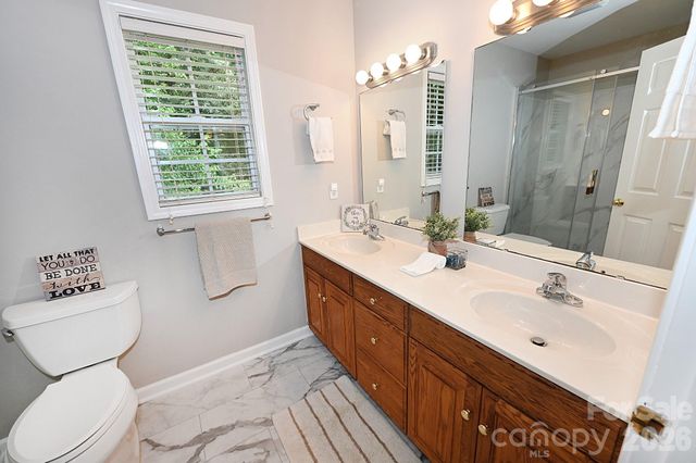 1035 E 24th Street, Newton, NC 28658