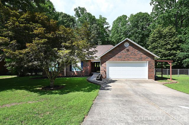 1035 E 24th Street, Newton, NC 28658