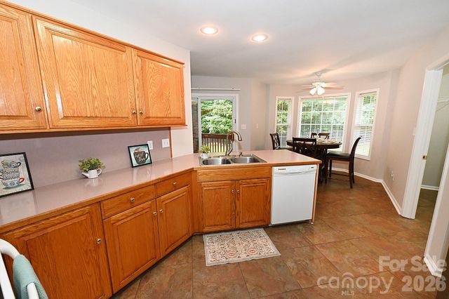 1035 E 24th Street, Newton, NC 28658