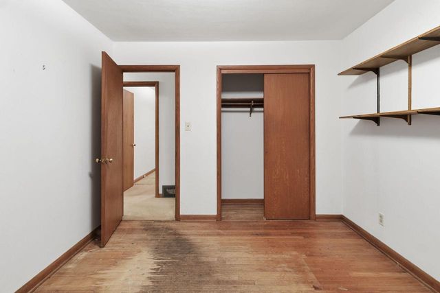 11016 W Wells STREET, Wauwatosa, WI 53226