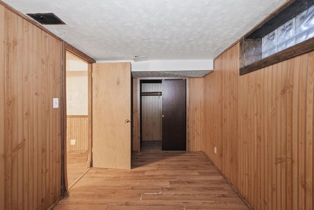 11016 W Wells STREET, Wauwatosa, WI 53226