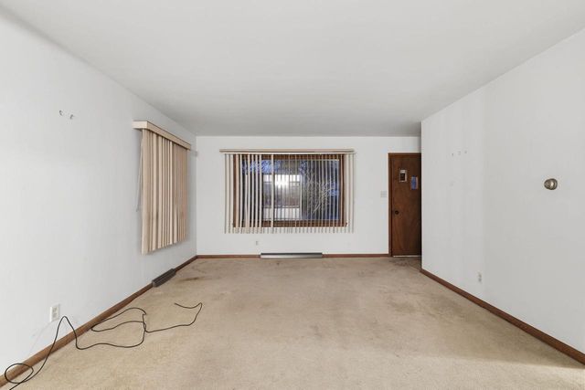 11016 W Wells STREET, Wauwatosa, WI 53226