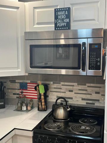 334 Southampton B, West Palm Beach, FL 33417