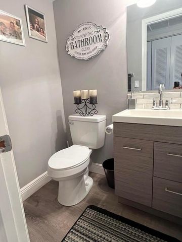 334 Southampton B, West Palm Beach, FL 33417