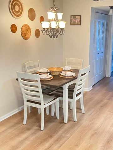 334 Southampton B, West Palm Beach, FL 33417