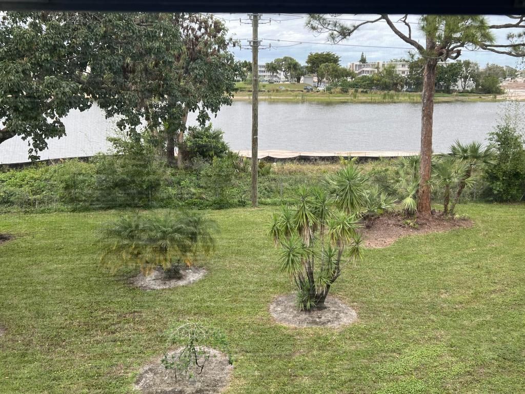 334 Southampton B, West Palm Beach, FL 33417