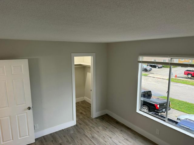 1500 Crescent Circle B211, Lake Park, FL 33403