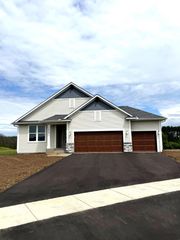1575 Applegate Road, New Richmond, WI 54017